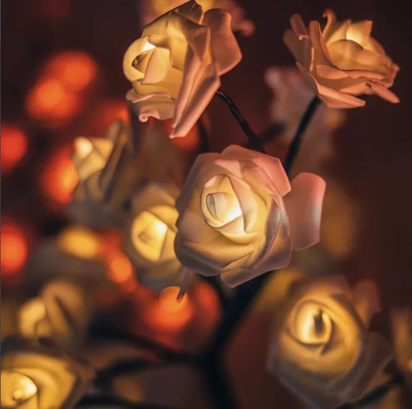Eternal Rose Tree Lamp – Romantisk LED Rosenträdslampa